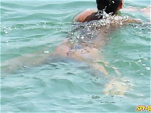 hefty breasts first-timer Beach cougars - spycam Beach vid